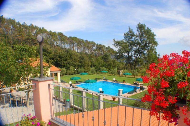 Hotel La Rossola Resort & Natura โบนัสโซลา ภายนอก รูปภาพ
